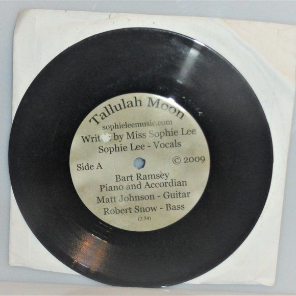 2009 Miss Sophia Lee TALLULAH MOON Record JAZZ 45 RPM Record LP Vinyl Record - Picture 1 of 3
